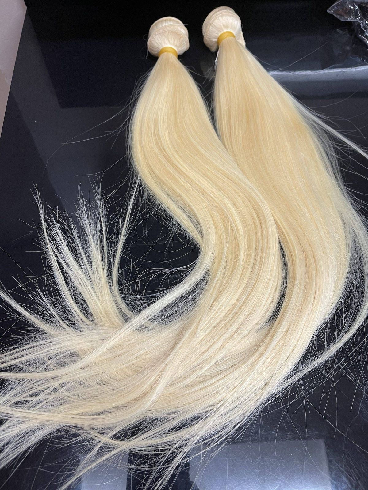 Blond Straight / Virgin Hair (Raw asian)